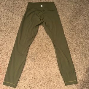 wunder under lululemon leggings